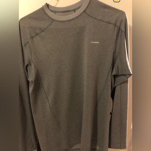 Brand New Patagonia Long Sleeve Size Small
